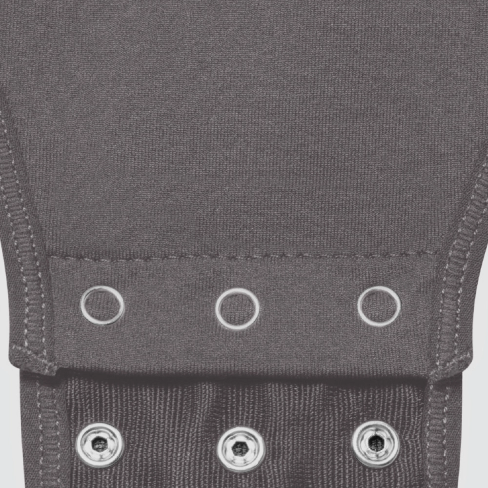 Комфортная застежка на кнопках