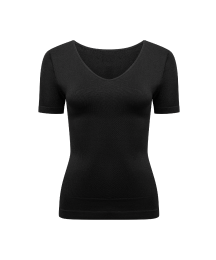 Футболка с глубоким вырезом