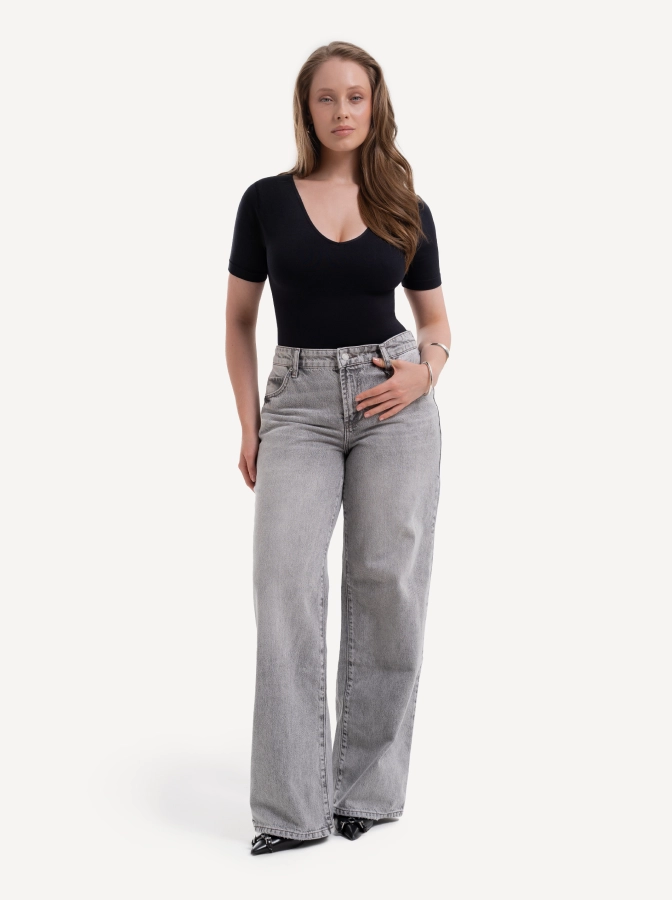 Как форма декольте меняет силуэт?